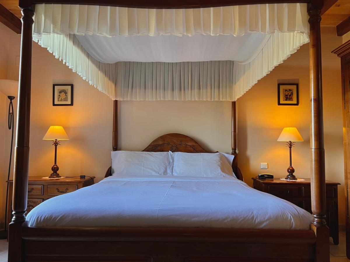 Отель Le Relais De Saint-Preuil, The Originals Relais Vignes Du Cognac Экстерьер фото